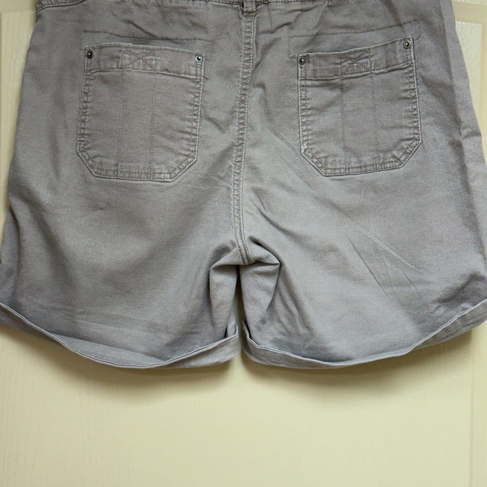Ron Jon Women's Casual Shorts - Picture 4 of 8